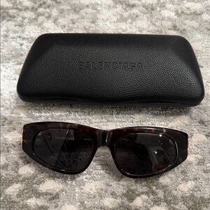 Balenciaga Turtoise logo Sunglasses